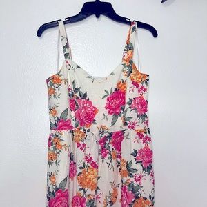 Floral Linen Dress Cynthia Rowley with pockets